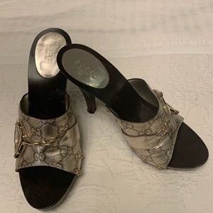 Gucci slides size 7 Authentic